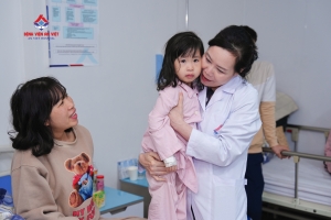 Ba mẹ nói gì sau khi con phẫu thuật nạo VA và cắt Amidan tại bệnh viện An Việt.